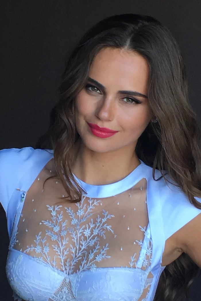Xenia Deli, mannequin moldave-américaine