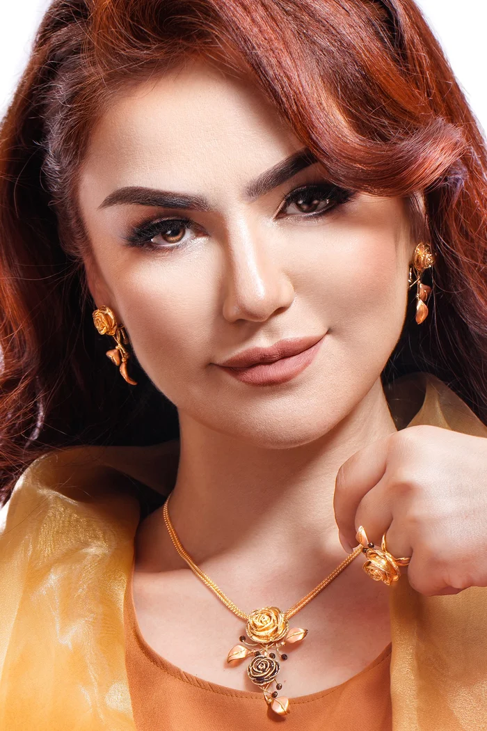 Nigina Amonqulova, chanteuse tadjike née à Pendjikent