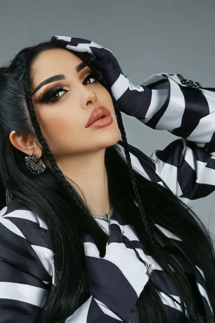 Shabnam Surayyo, chanteuse pop tadjike née à Kulob